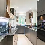 빌라 Luxurious With Heated Pool 5br-10p - *